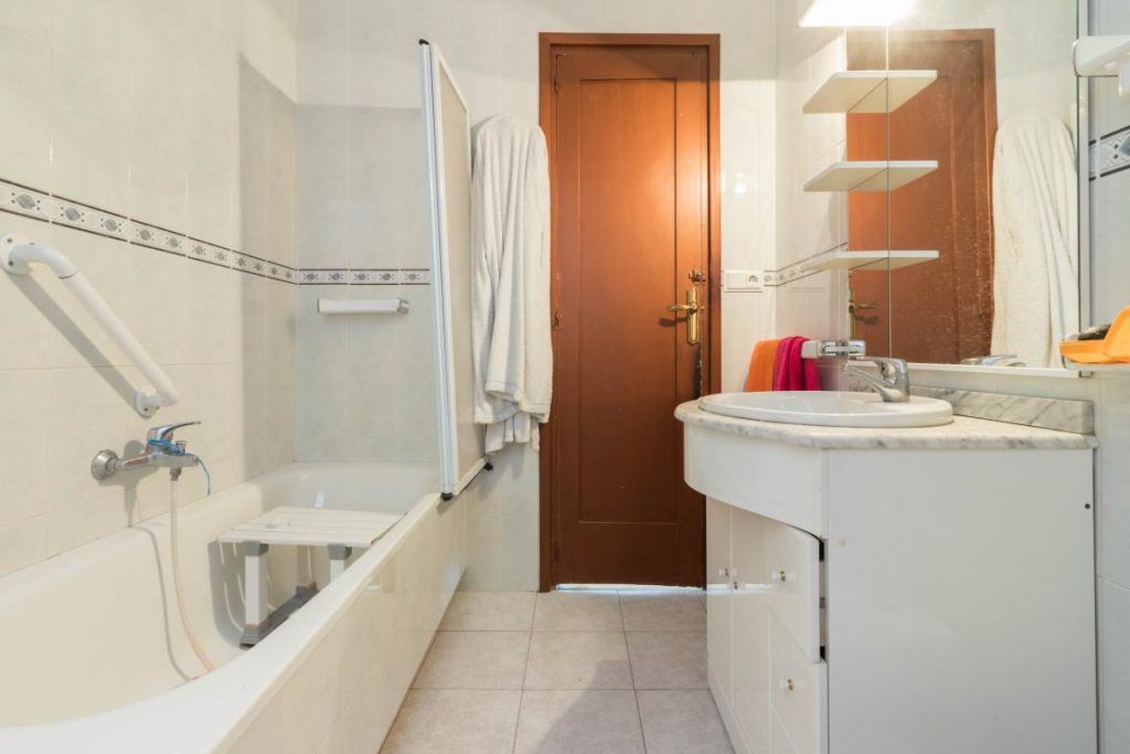 Baño reformado en Alicante – Tu Reforma en Alicante